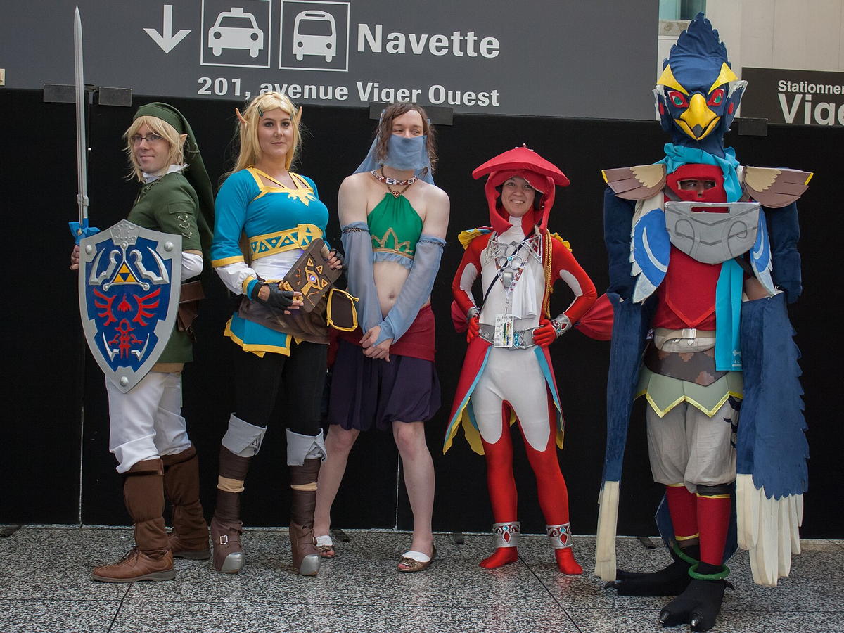 Link and other Legend of Zelda Breath of the Wild characters in cosplay
