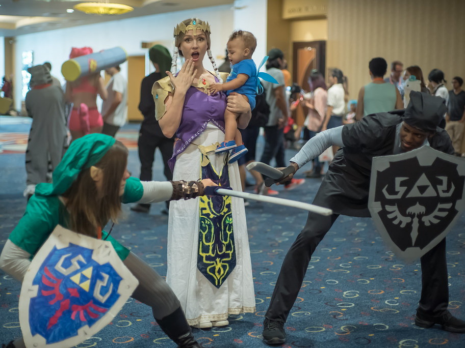 Characters from The Legend of Zelda in detailed cosplay
