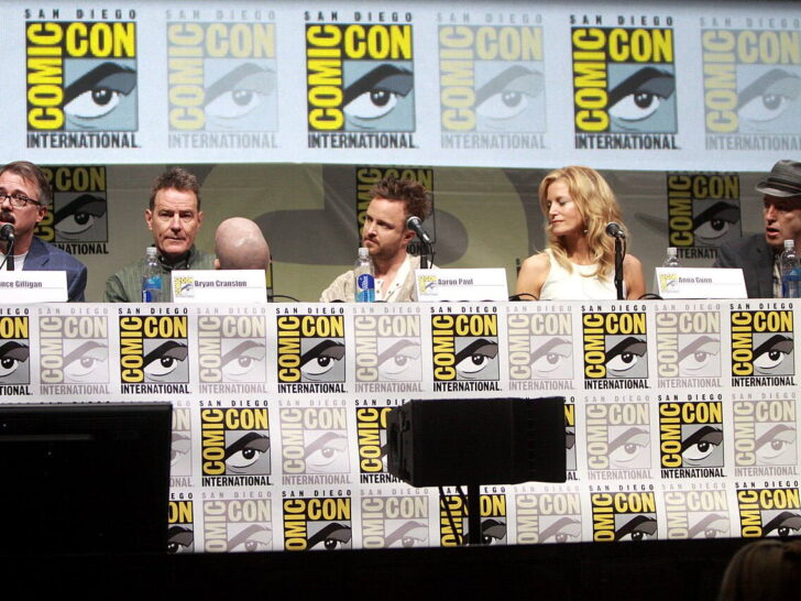 Vince Gilligan with Breaking Bad stars Bryan Cranston, Aaron Paul, Anna Gunn, and Bob Odenkirk at Comic-Con