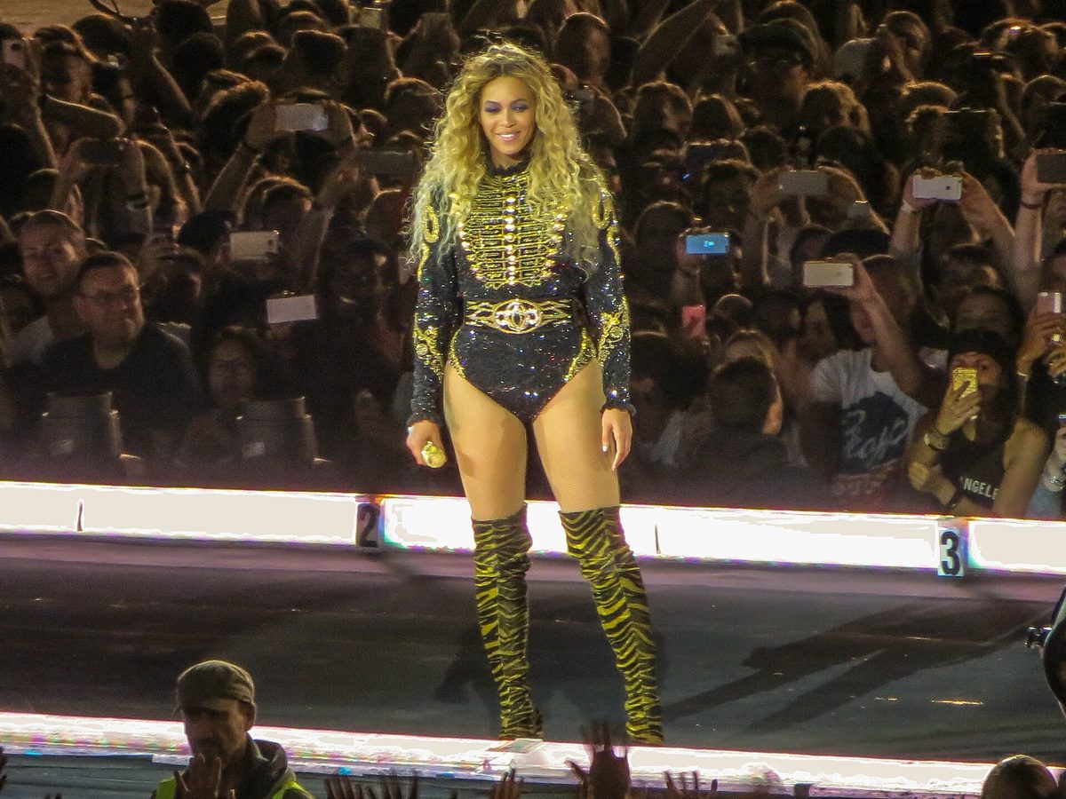 Beyoncé performing on the Formation World Tour in Brussels in 2016