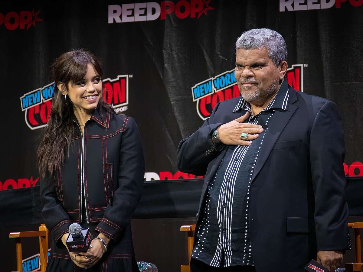 Jenna Ortega and Luis Guzman at the Wednesday panel during New York Comic Con 2022