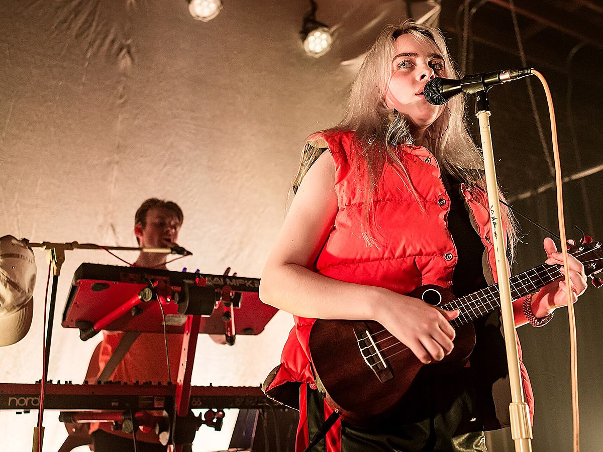 Billie Eilish performing live in Los Angeles in 2017