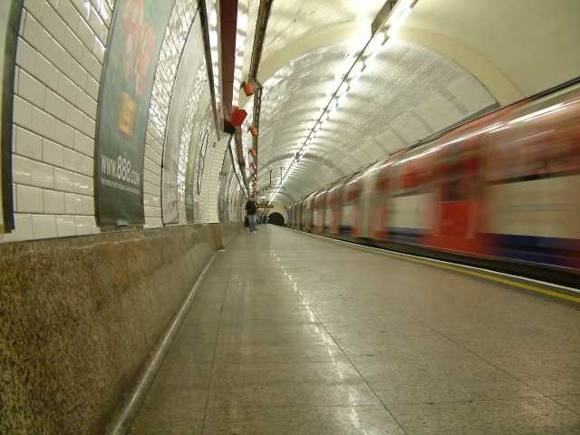 Central line London Underground train arriving at Chancery Lane station
