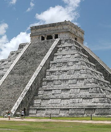 El Castillo pyramid at Chichen Itza in Yucatan, Mexico