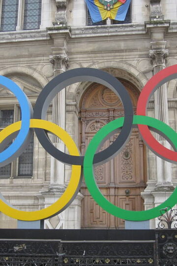 Olympic rings displayed at the Hôtel de Ville in Paris before the 2024 Games