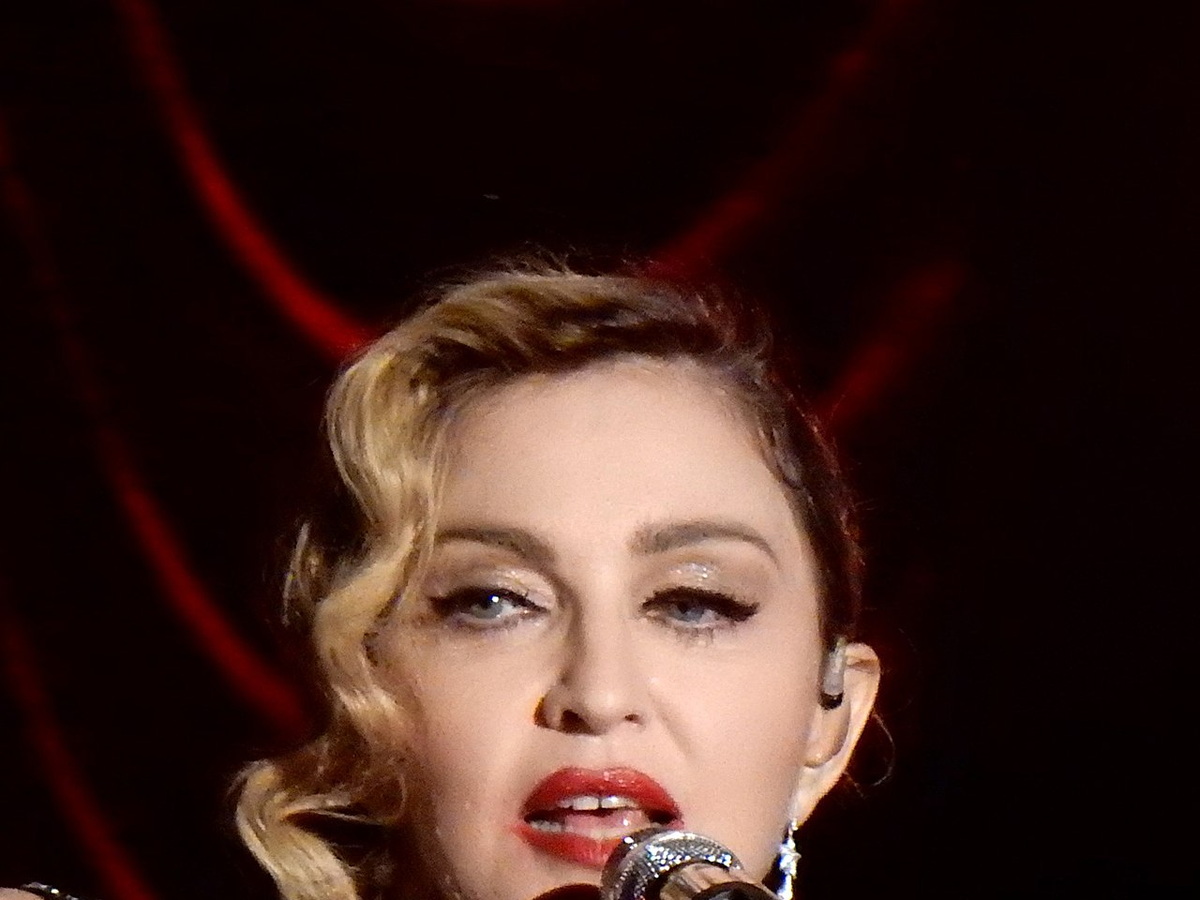 Madonna singing La Vie en Rose during the Rebel Heart Tour in Antwerp