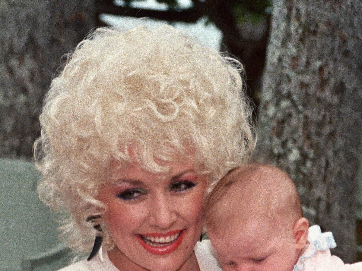 Close portrait of Dolly Parton smiling at the Kahala Hilton in Hawaii