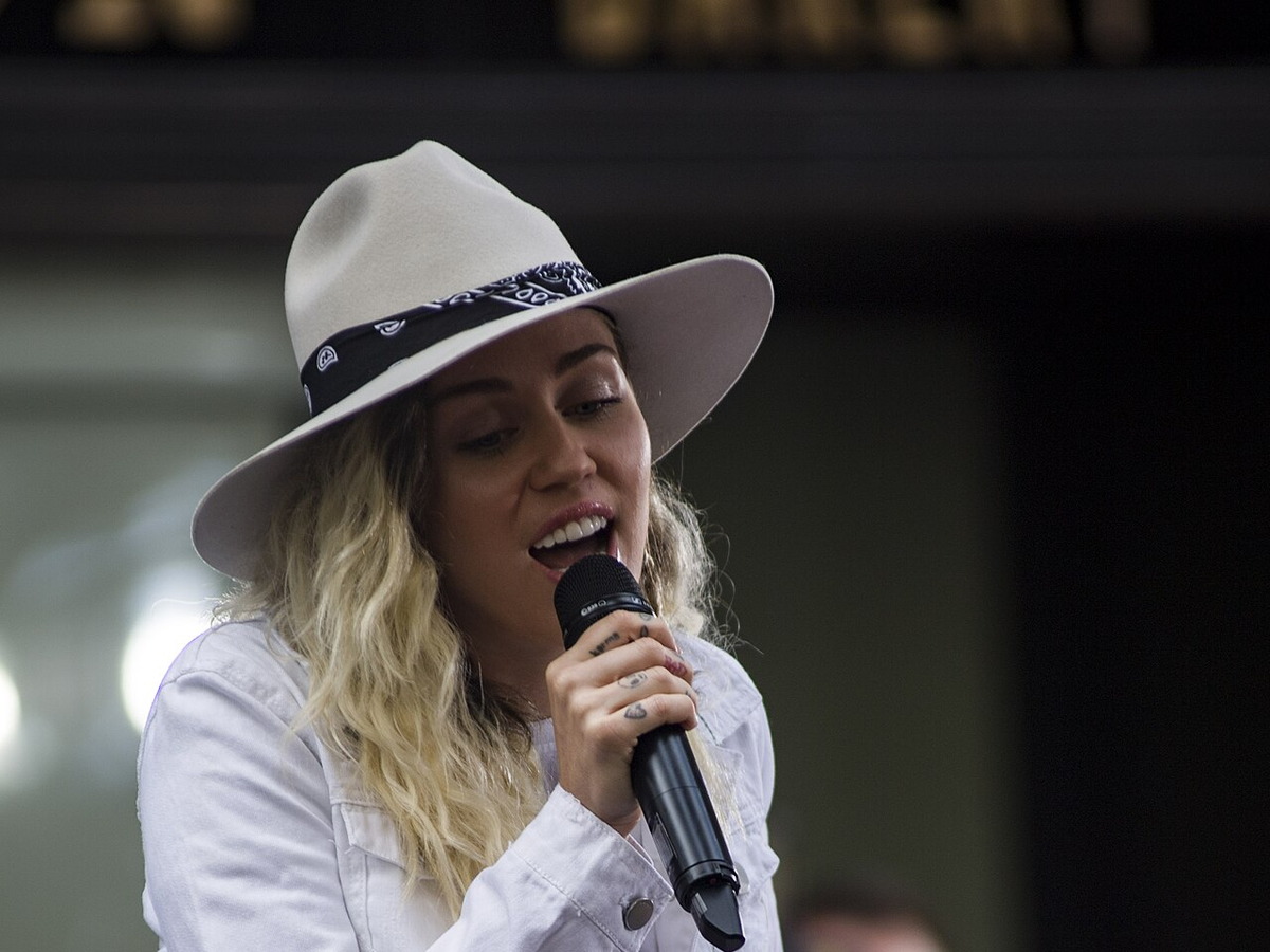 Miley Cyrus performing live on the Today show in 2017