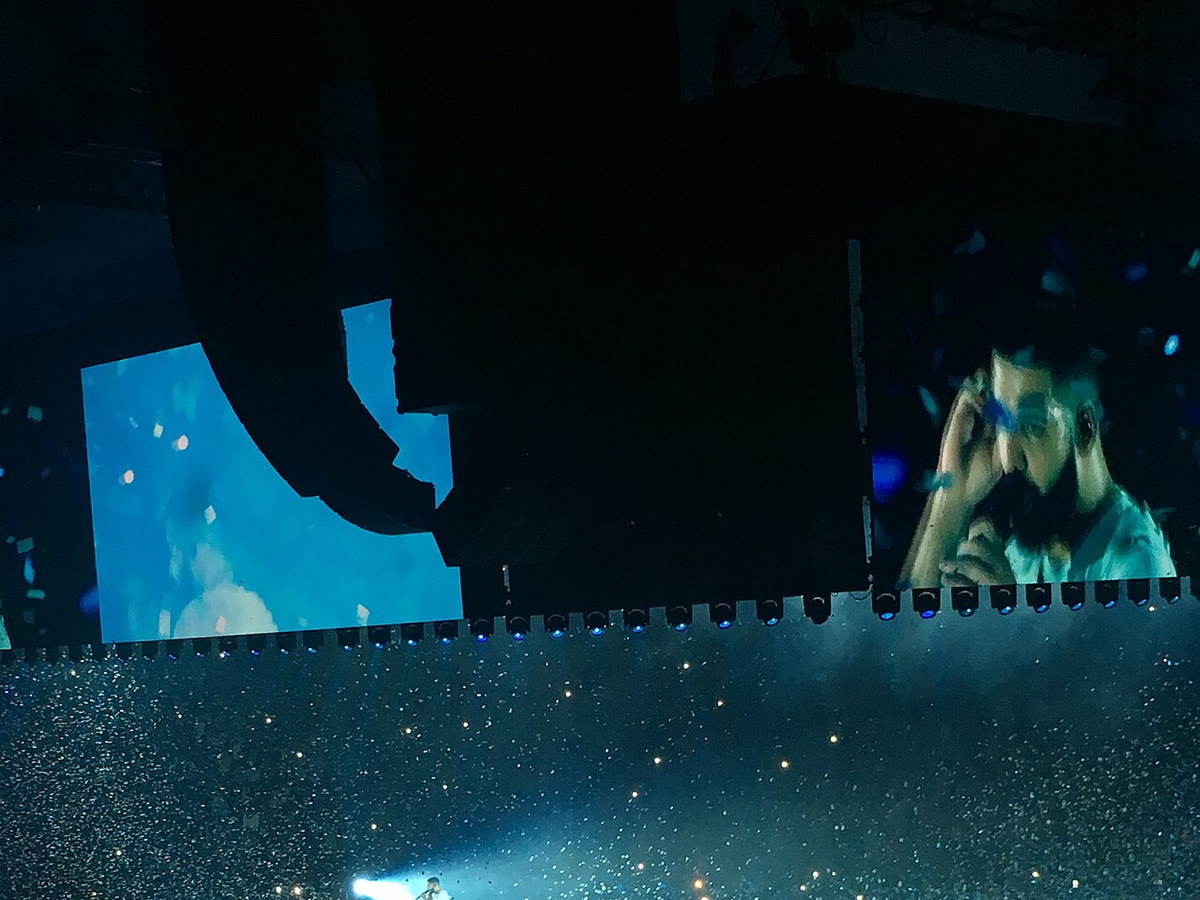 Drake performing at Madison Square Garden in 2018