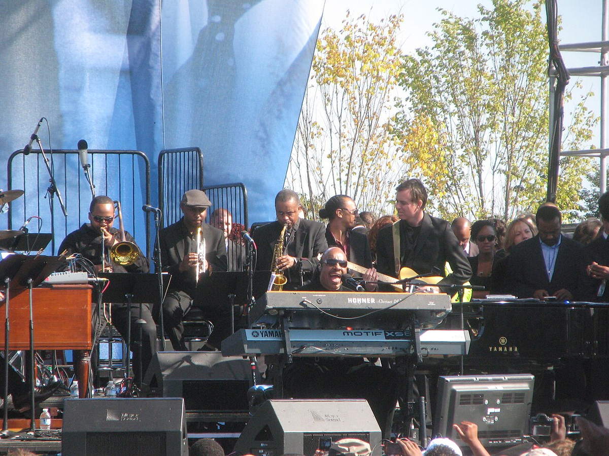 Stevie Wonder performing at the Martin Luther King Jr. Memorial dedication concert