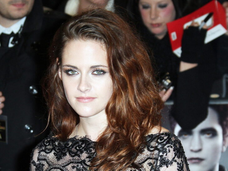 Kristen Stewart at The Twilight Saga Breaking Dawn Part 2 premiere in London