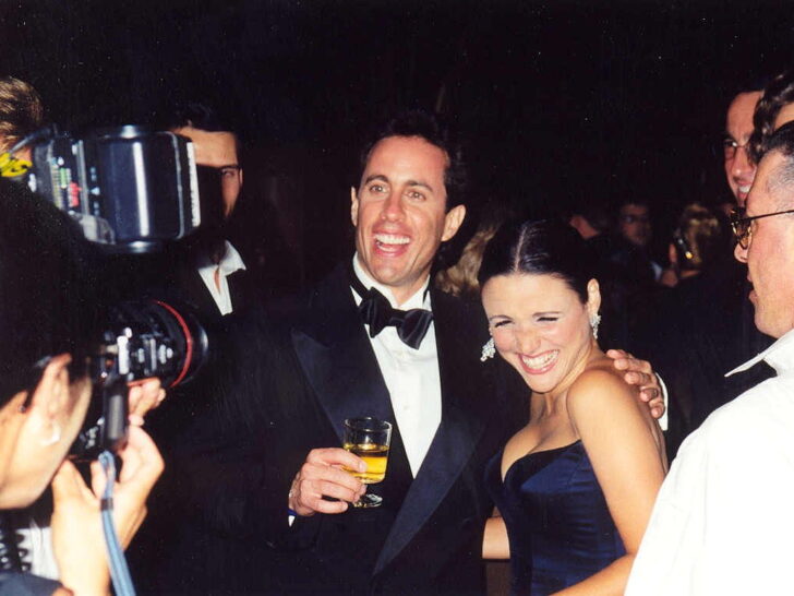 Jerry Seinfeld and Julia Louis-Dreyfus together in 1997